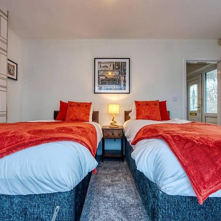 Dudley-5 Beds-Contractors-Parking-Long Stay! Extérieur photo